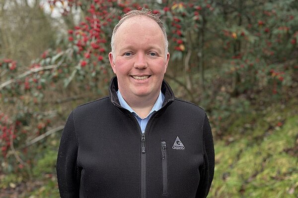 Ciaran hedge background