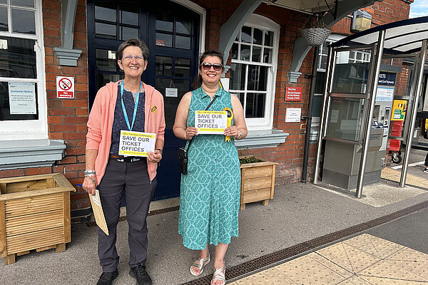 Chrissie and Gayathri at Swanwick station